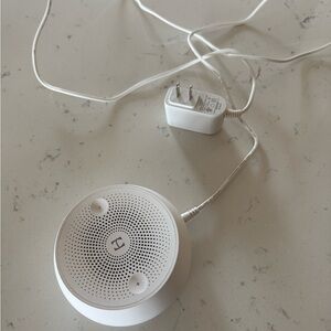 Hatch rest mini sound machine